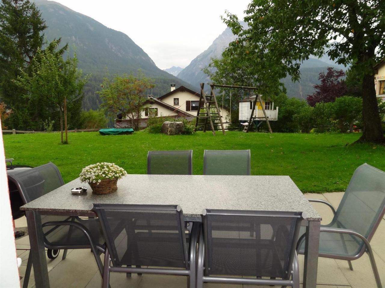 Chasa Felix Scuol Apartment Exterior foto